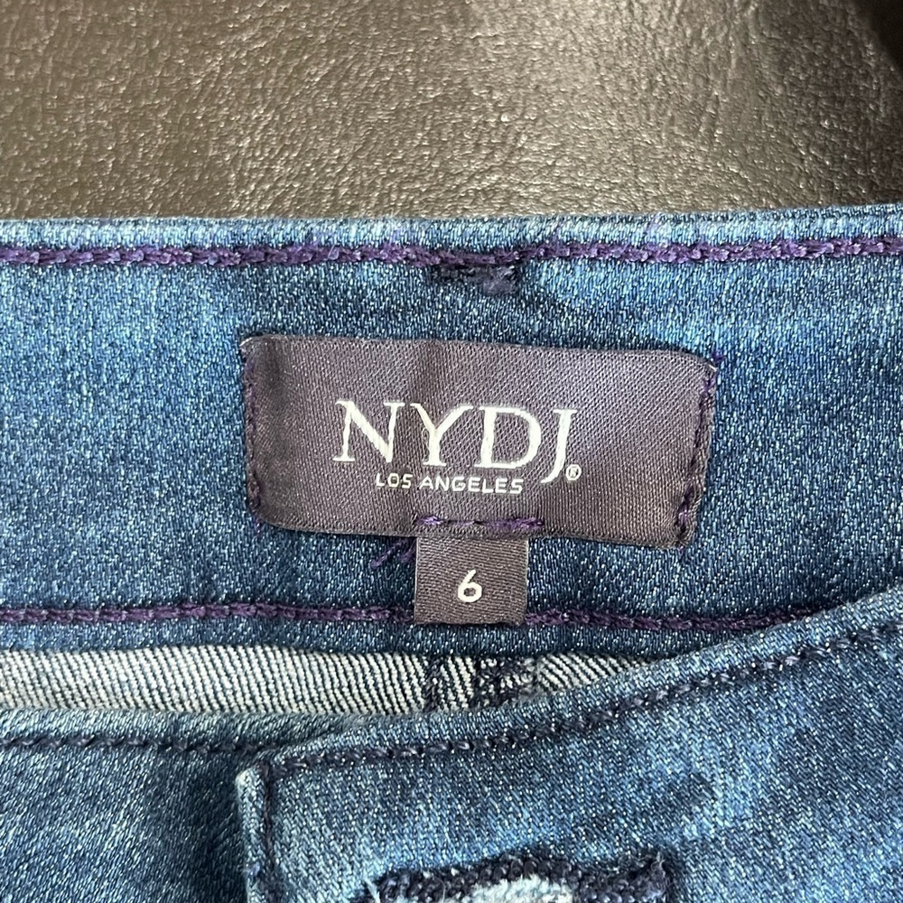 NYDJ size 6 cuffed Jessica relaxed boyfriend Lift & Stuck denim jeans casual View 4